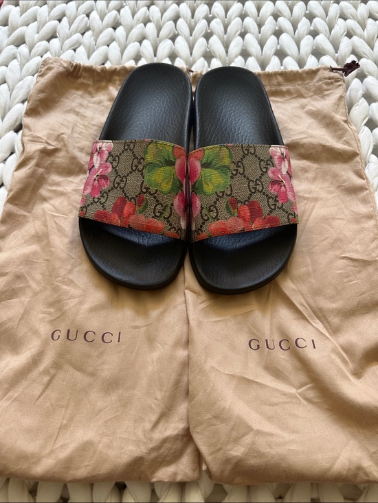 Gucci Shoes - Gucci blooms pink floral Slide Sandals with Multicolor Floral GG Strap
